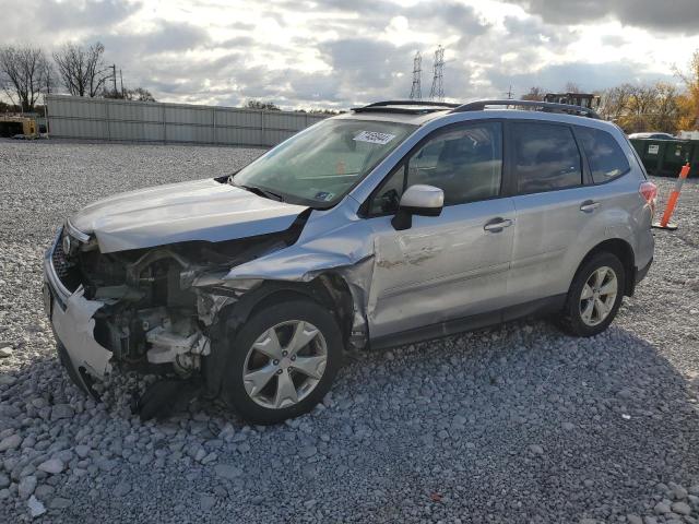  SUBARU FORESTER 2015 Серебристый