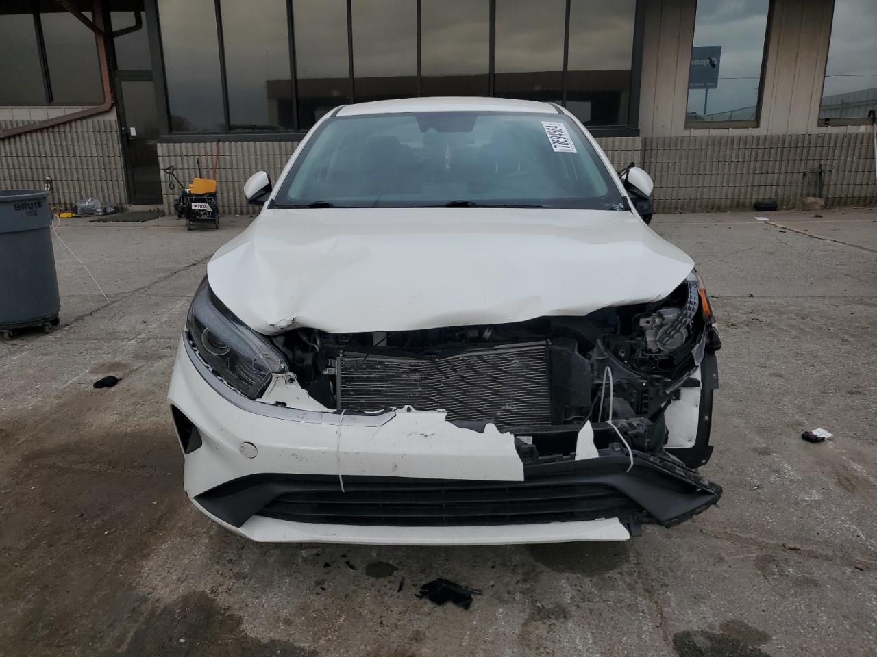 2022 Kia Forte - Image 5