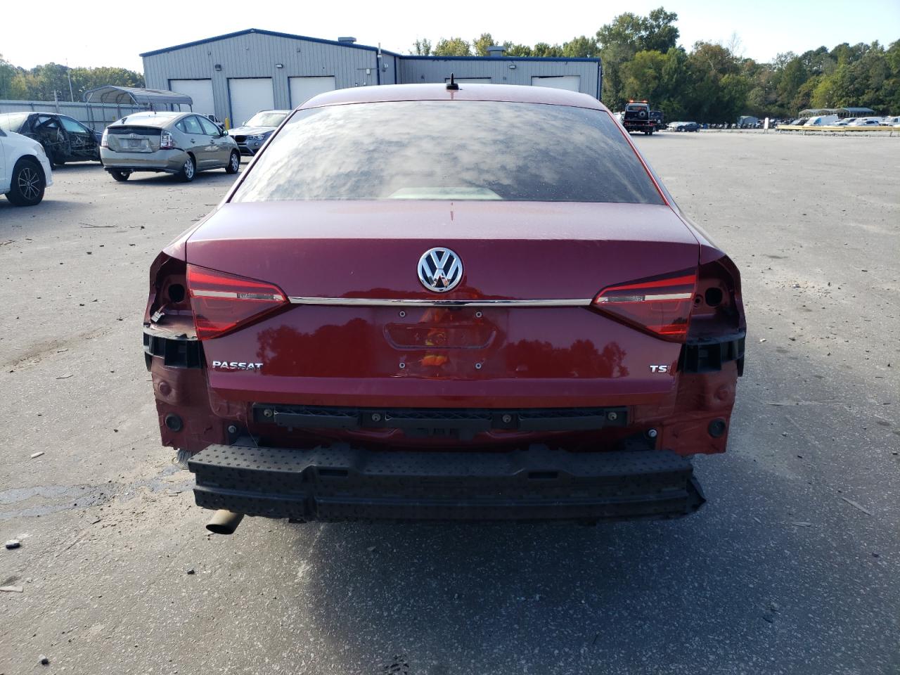 VIN 1VWAT7A35HC025867 2017 VOLKSWAGEN PASSAT no.6