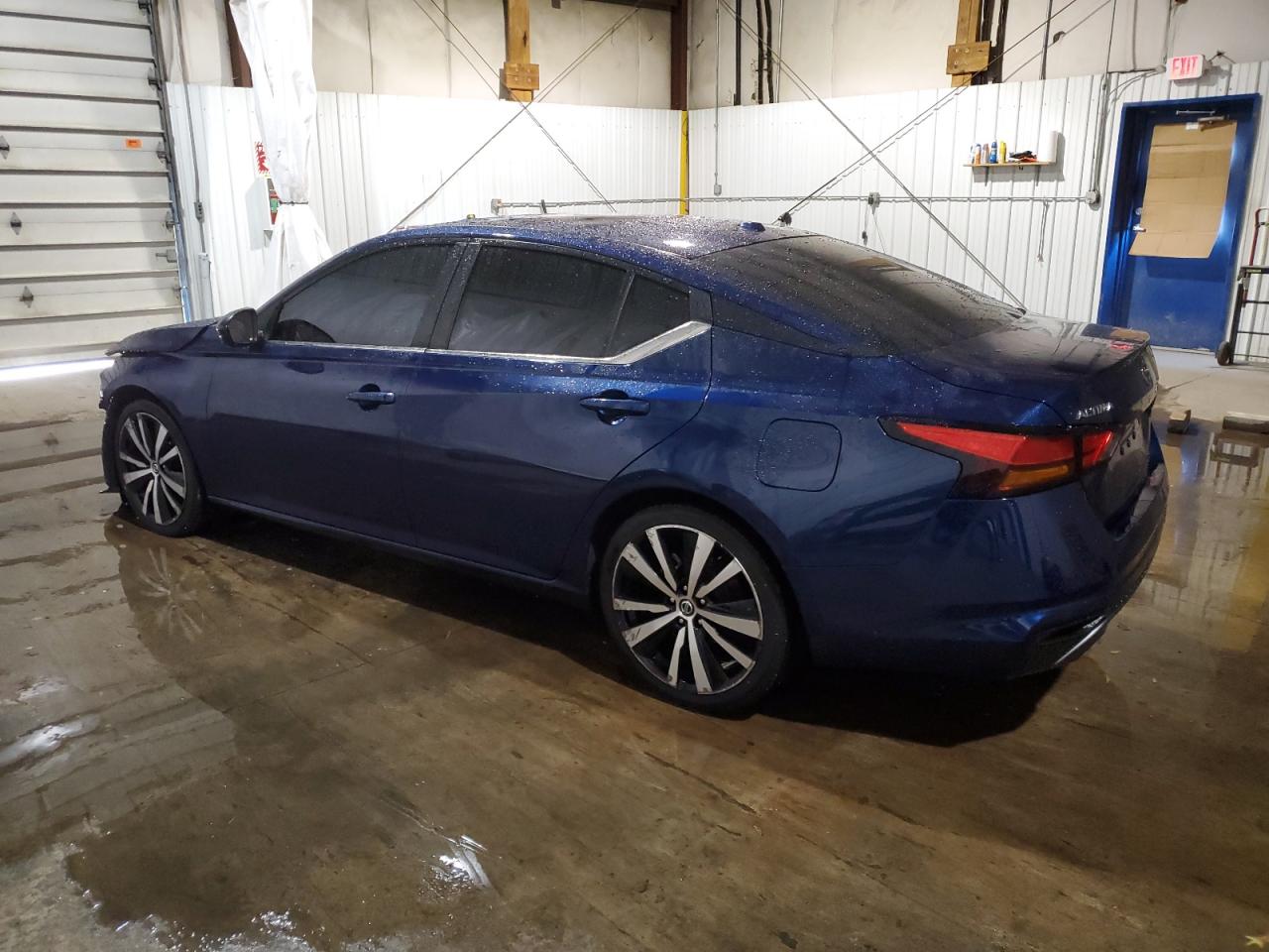 2021 Nissan Altima - Image 2