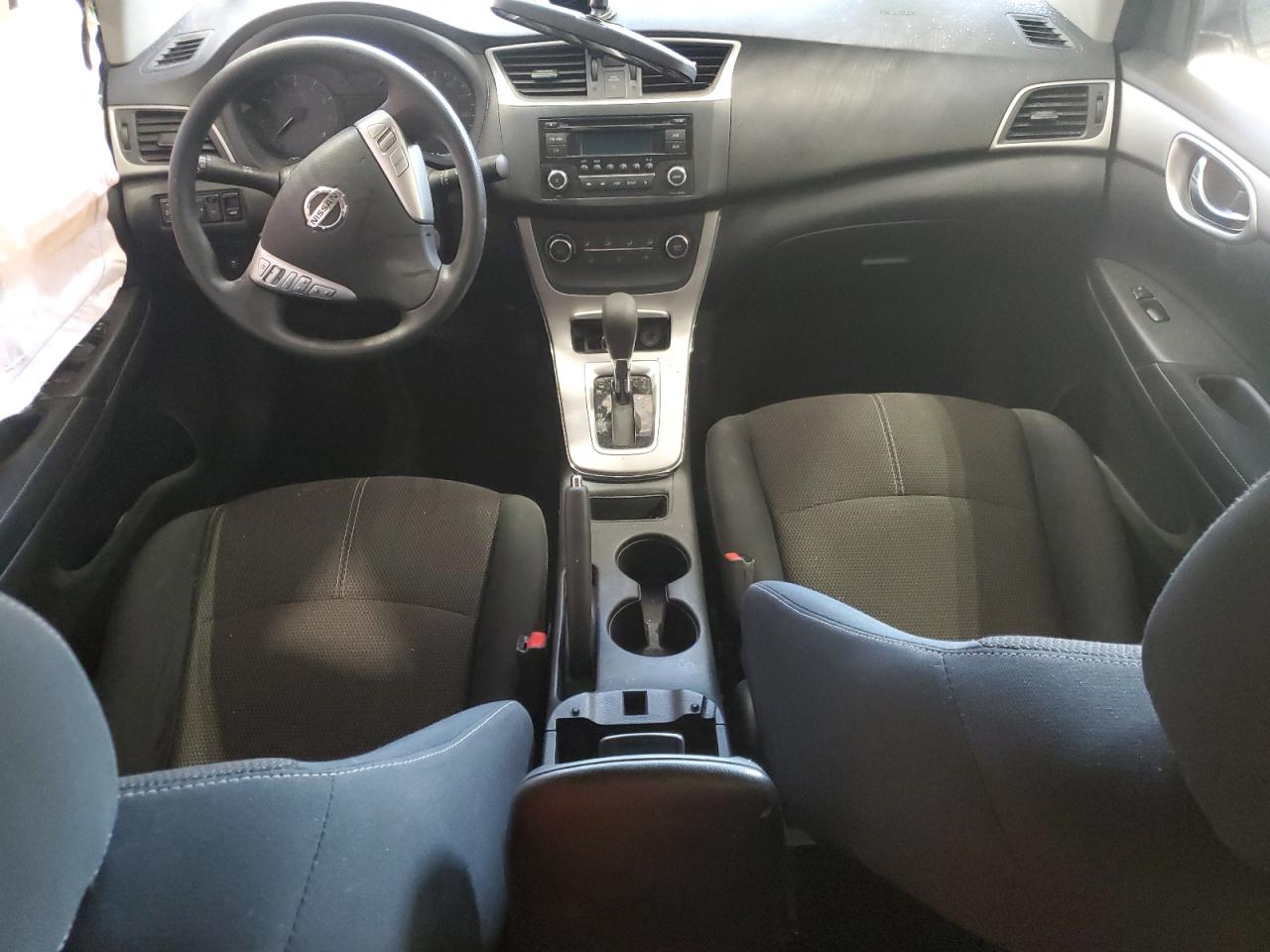 2015 Nissan Sentra - Image 8