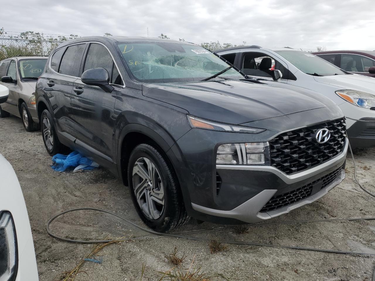 2023 Hyundai Santa Fe - Image 4