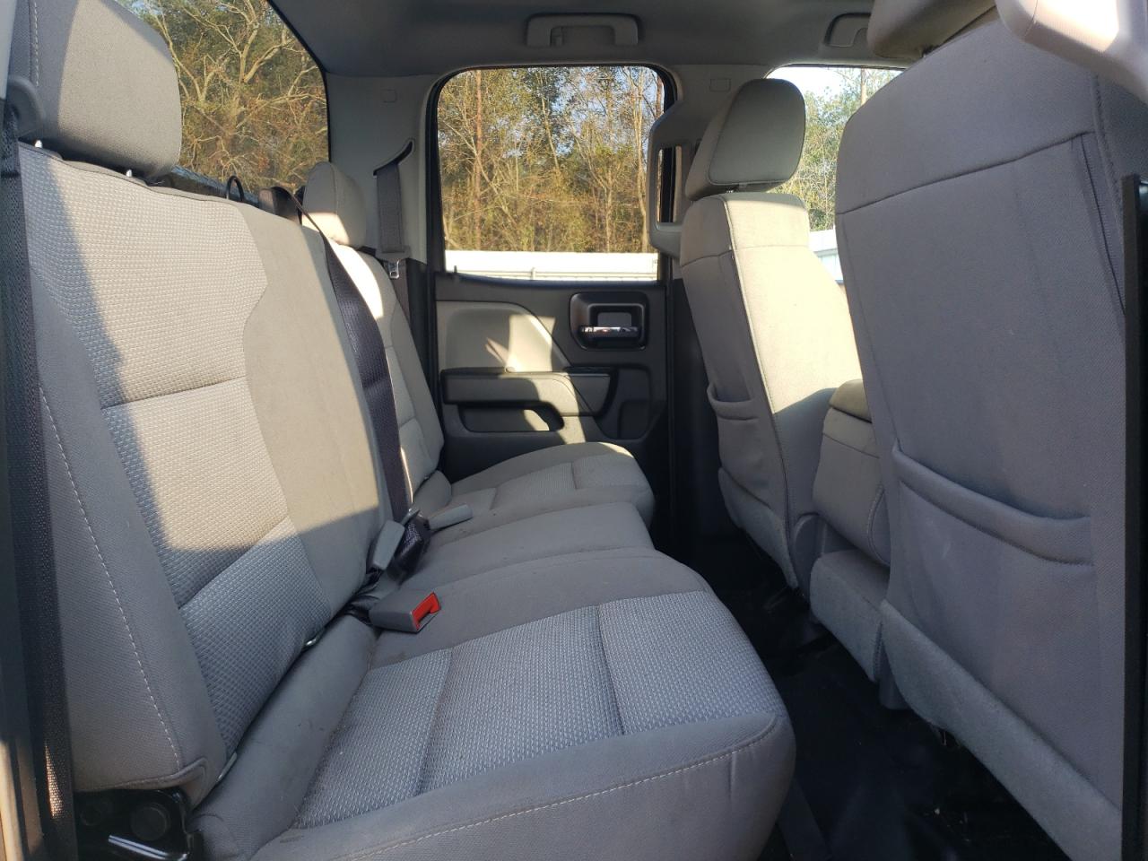 2018 Chevrolet Silverado - Image 11