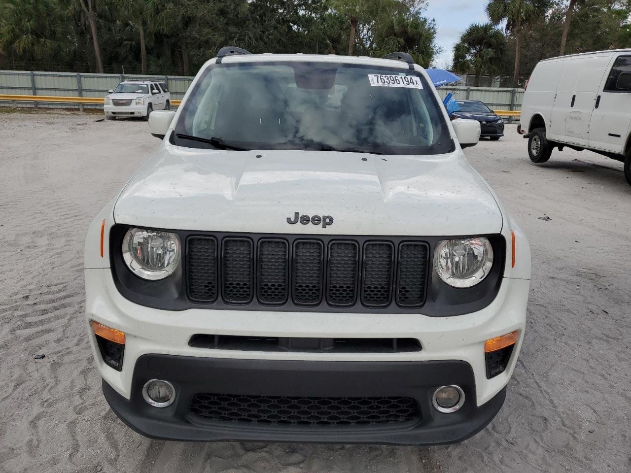 2020 Jeep Renegade - Image 5