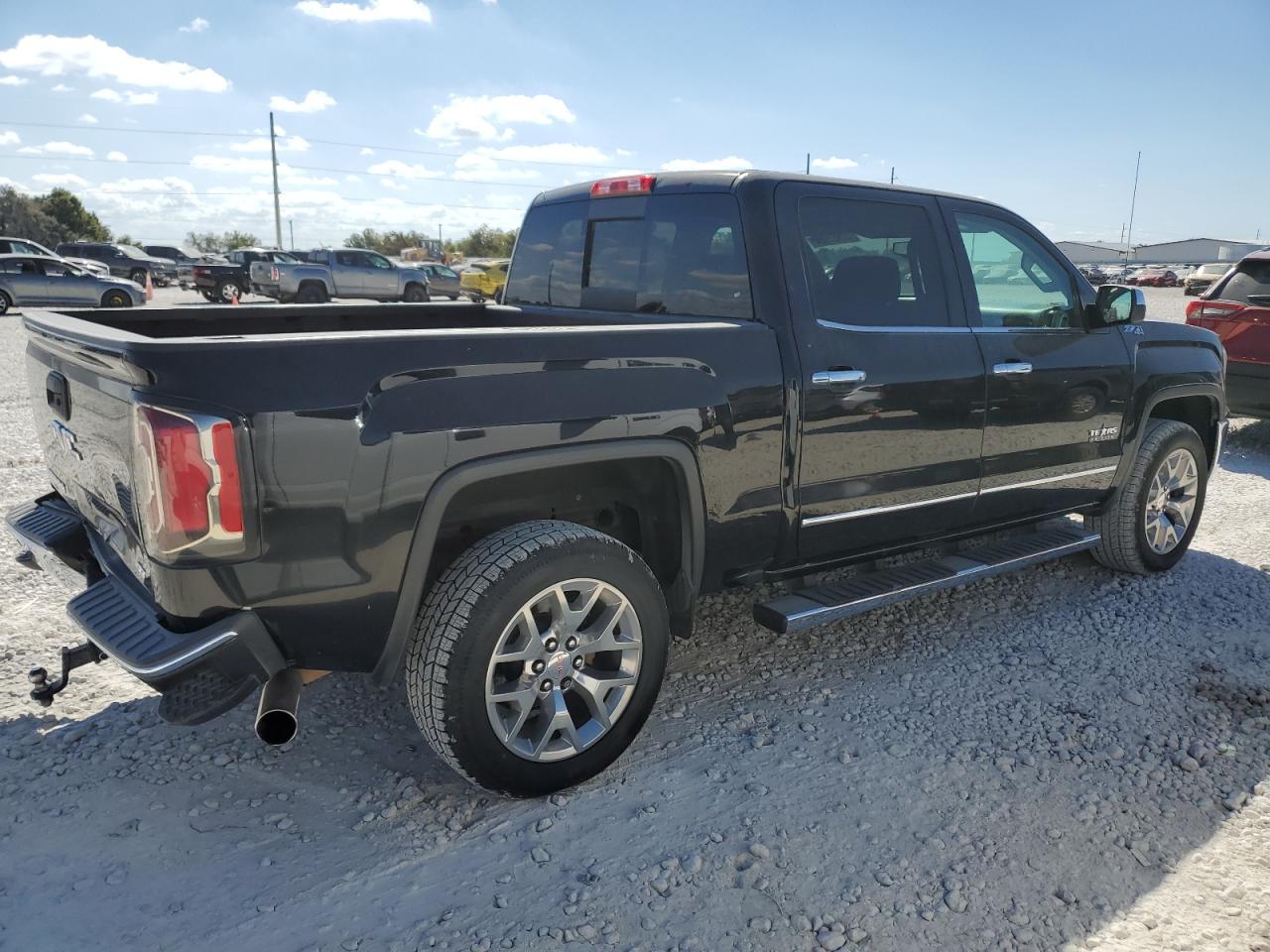2018 GMC Sierra - Image 3
