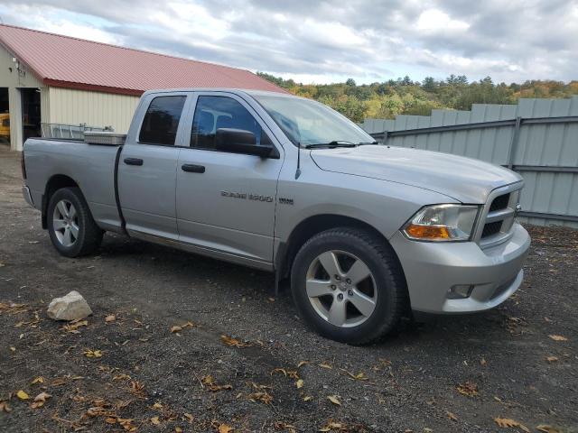 Пікапи DODGE RAM 1500 2012 Сріблястий