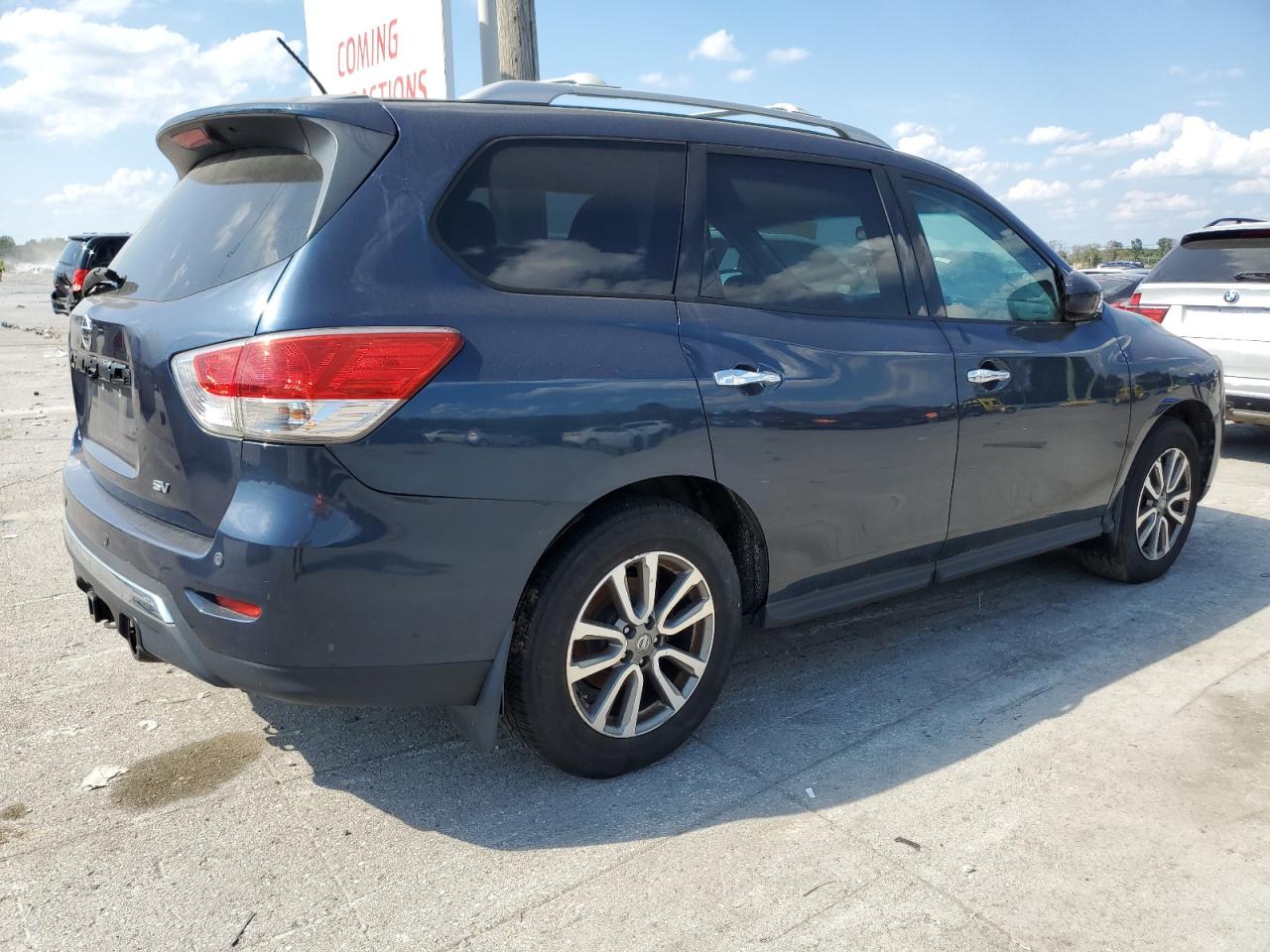2014 Nissan Pathfinder - Image 3