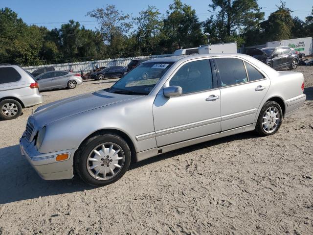 2000 Mercedes-Benz E 320