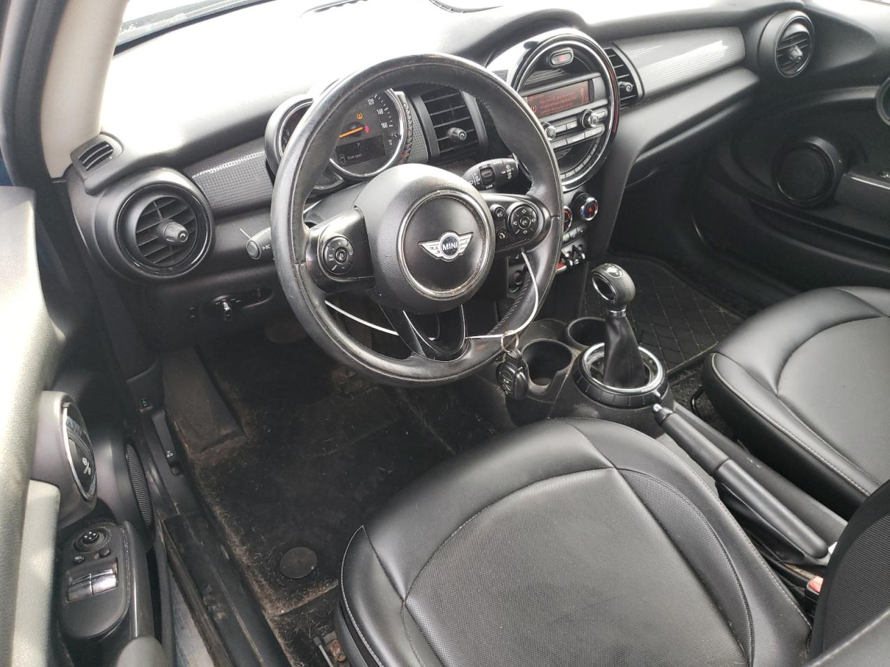 WMWXP5C55GT739403 2016 Mini Cooper