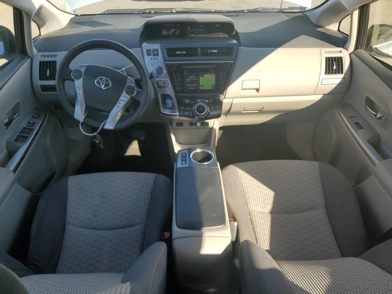 JTDZN3EUXFJ023908 2015 Toyota Prius V