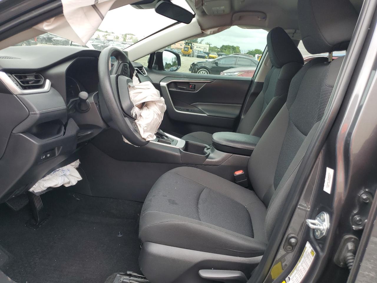2024 Toyota RAV 4 - Image 7