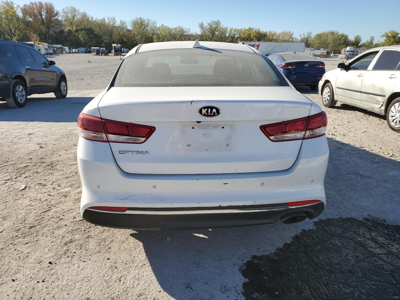 2018 Kia Optima Lx VIN: 5XXGT4L3XJG264443 Lot: 76343274