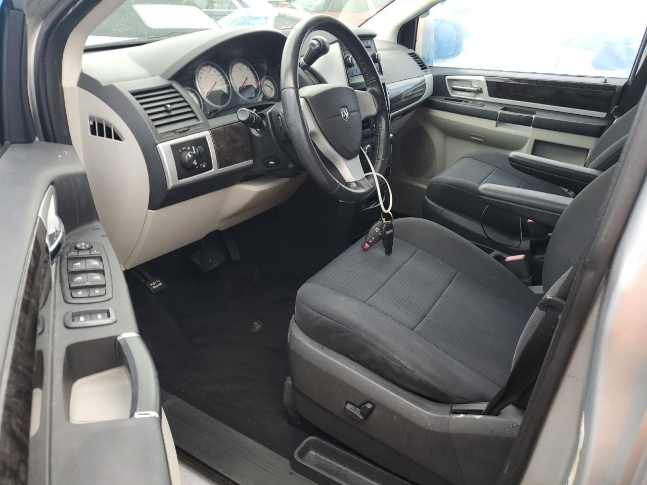 2010 Dodge Grand Caravan Sxt VIN: 2D4RN5D10AR121386 Lot: 74503584