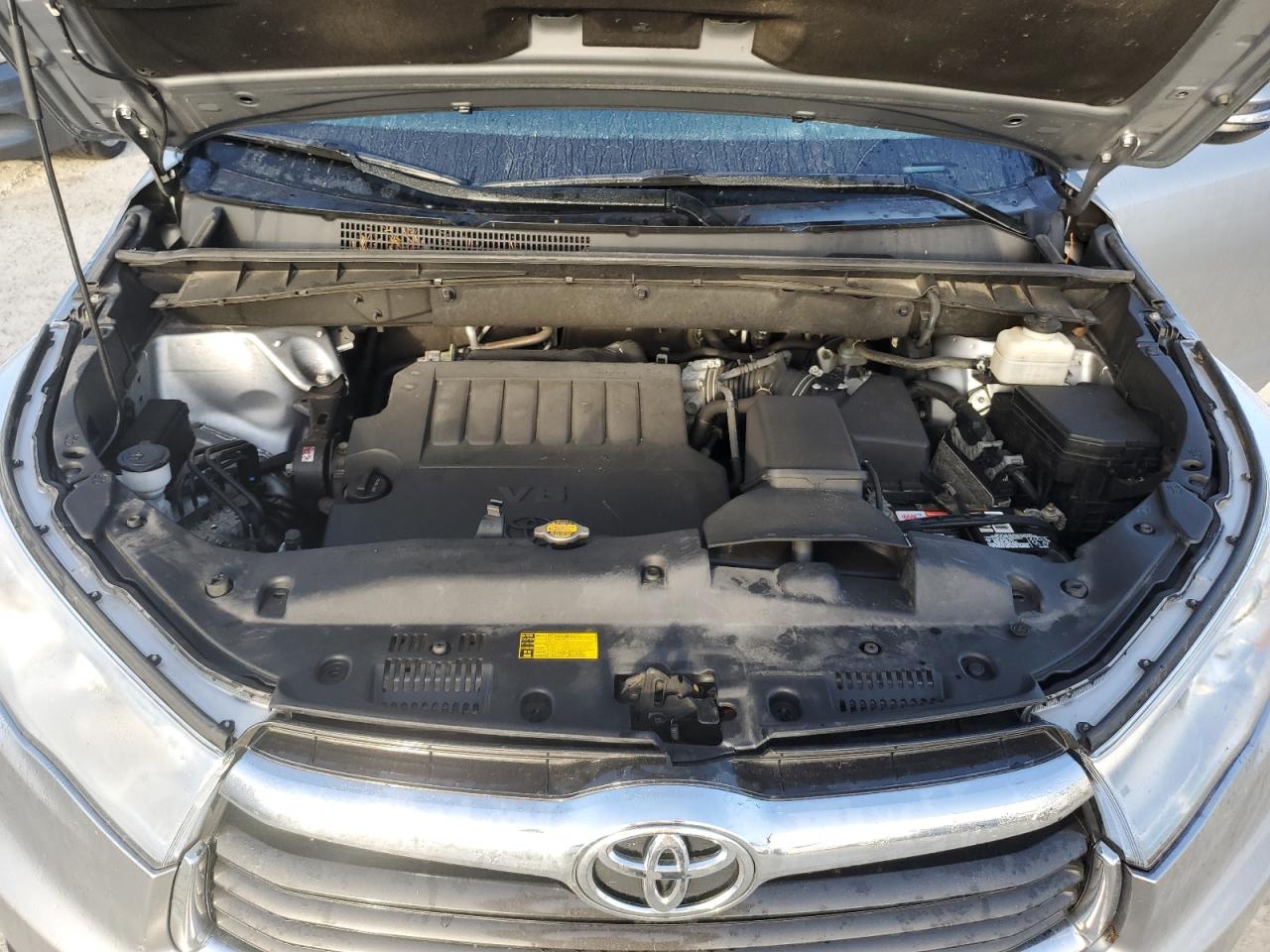 5TDKKRFH6ES006605 2014 Toyota Highlander Xle