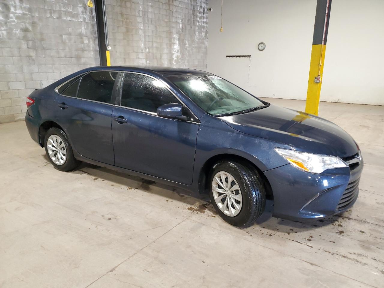 VIN 4T1BF1FK3HU792246 2017 TOYOTA CAMRY no.4