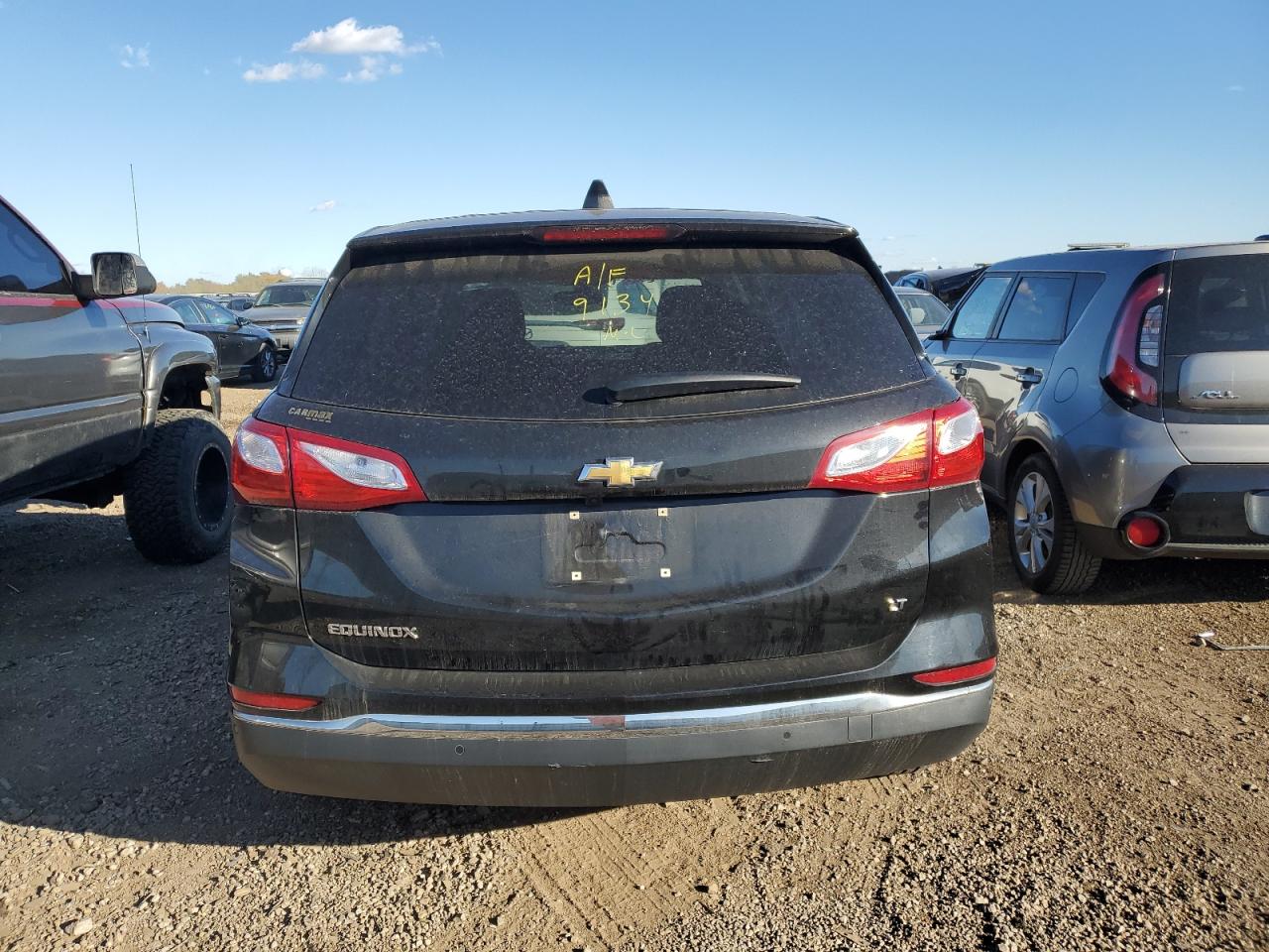 2GNAXJEV0J6313026 2018 Chevrolet Equinox Lt