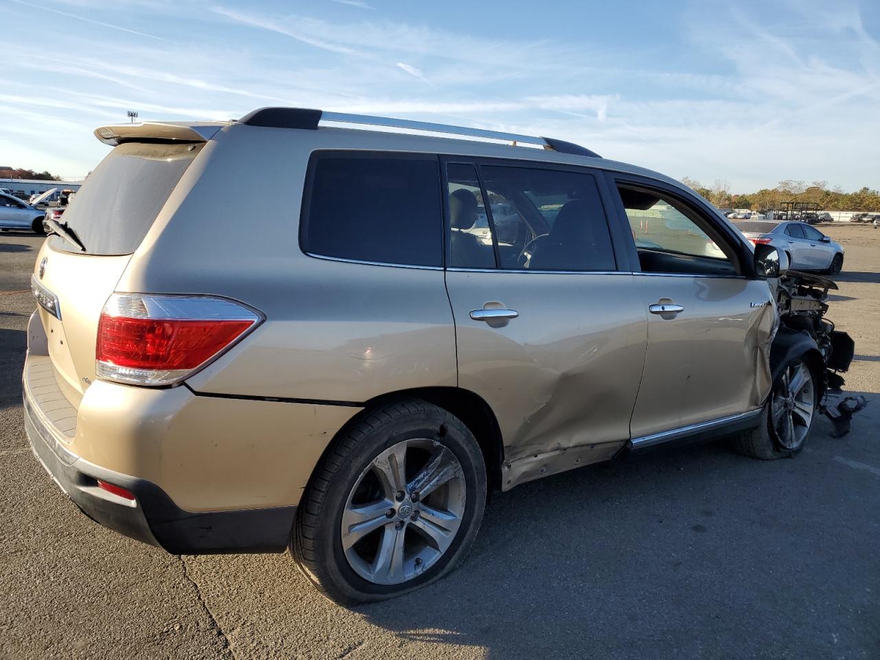 2011 Toyota Highlander - Image 3