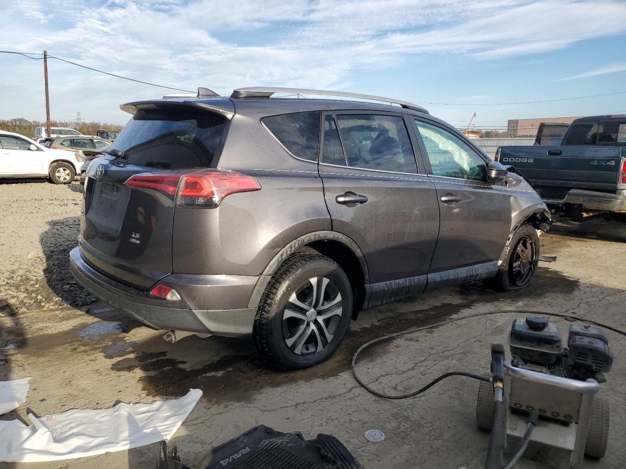 2016 Toyota RAV 4 - Image 3