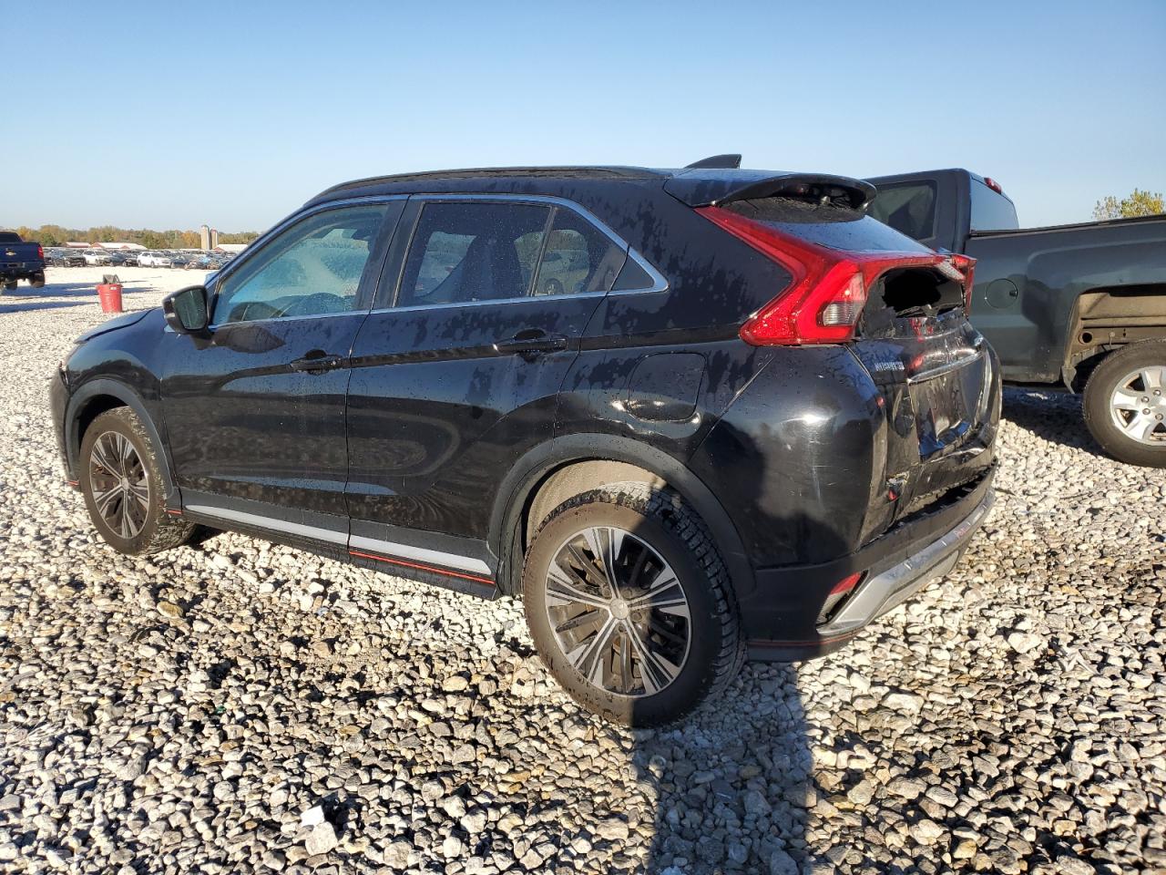 2018 Mitsubishi Eclipse - Image 2