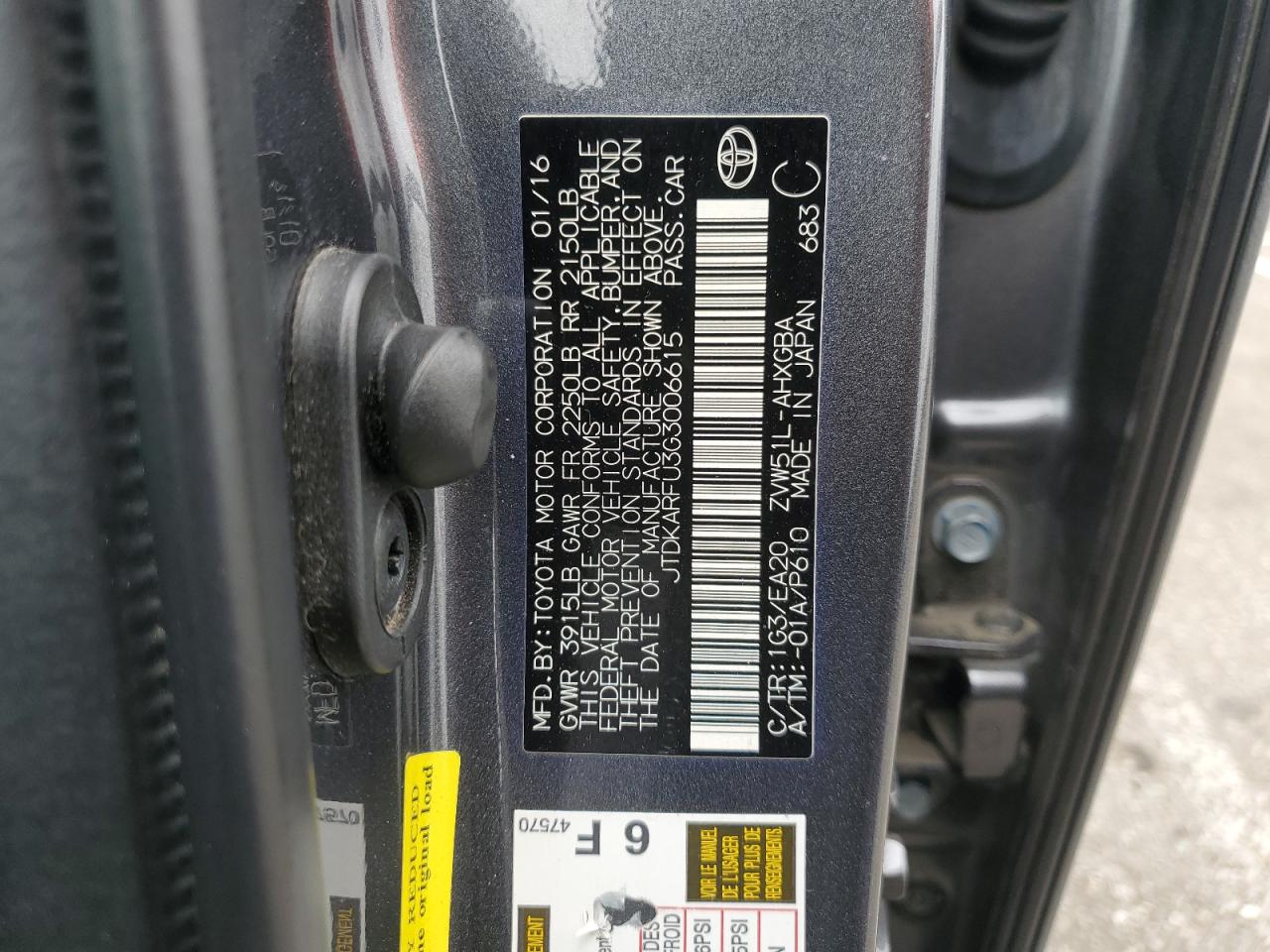 2016 Toyota Prius - Image 13
