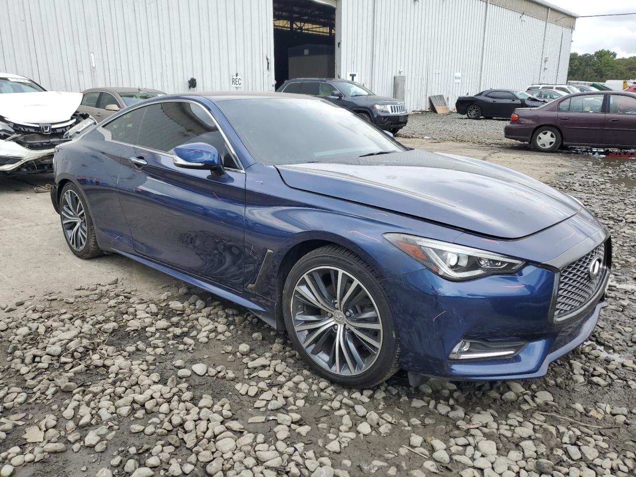 JN1EV7EL2JM391099 2018 Infiniti Q60 Luxe 300