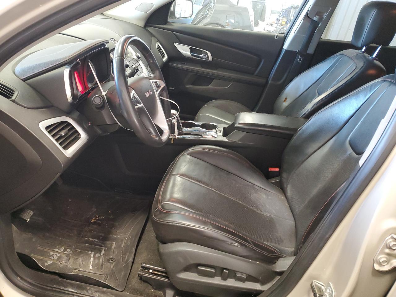 2010 GMC Terrain - Image 7