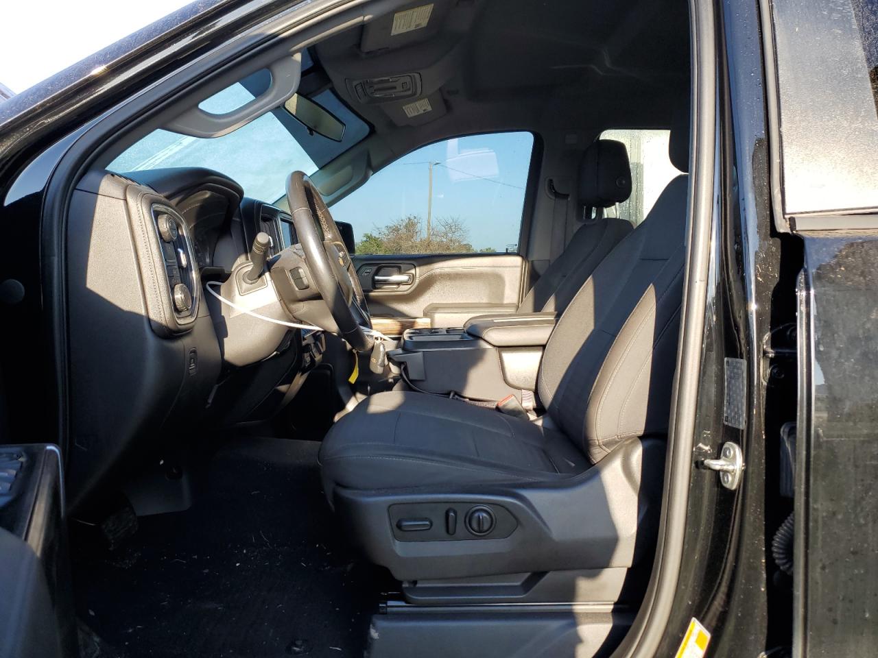 2019 Chevrolet Silverado - Image 7