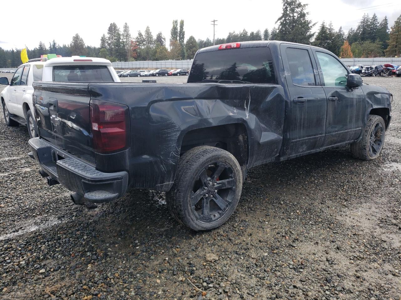 2016 Chevrolet Silverado - Image 3