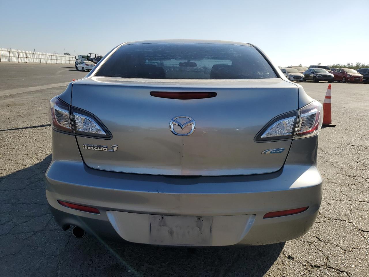 2013 Mazda 3 - Image 6