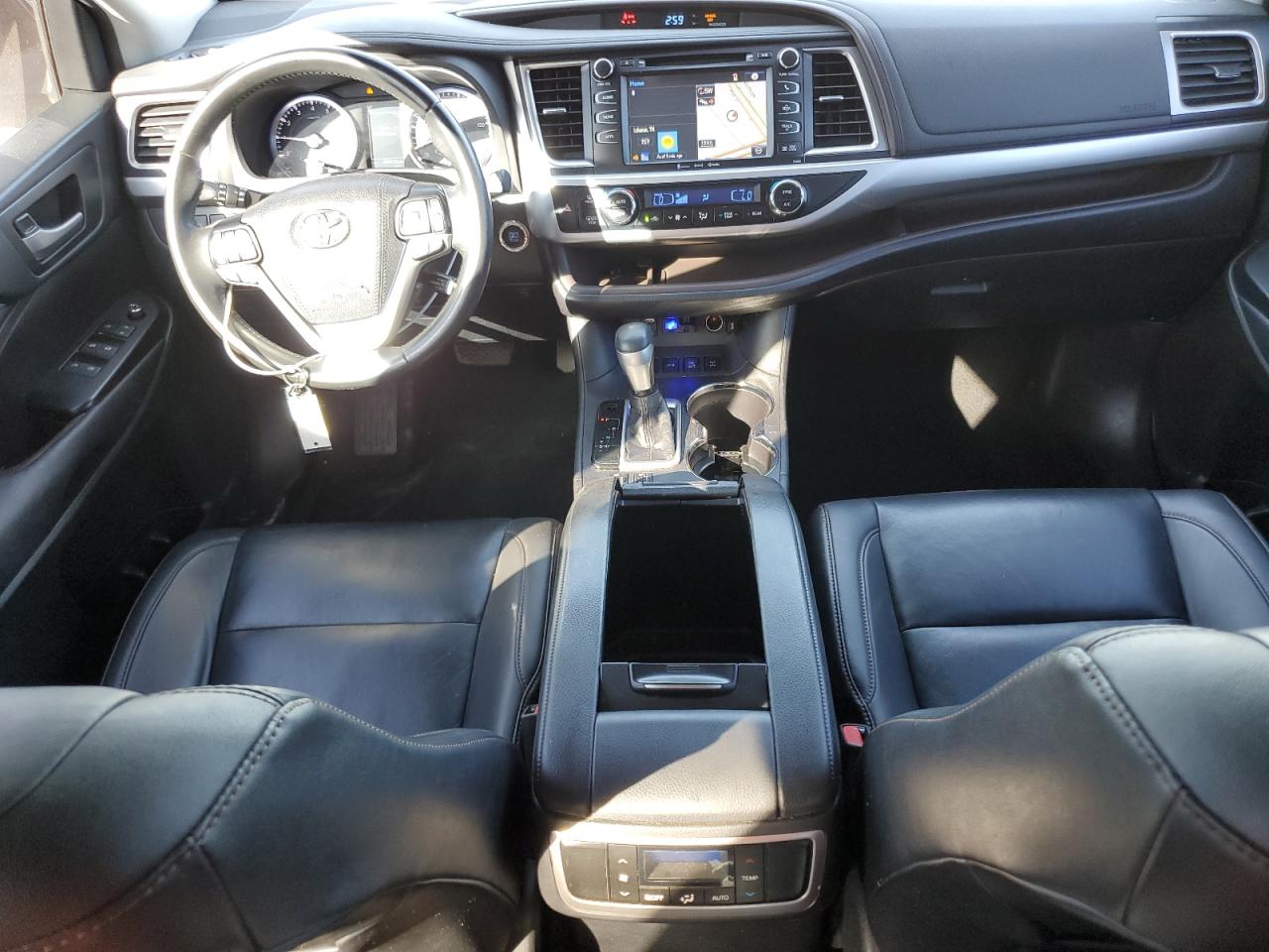 2019 Toyota Highlander Se VIN: 5TDJZRFH8KS924682 Lot: 77003994