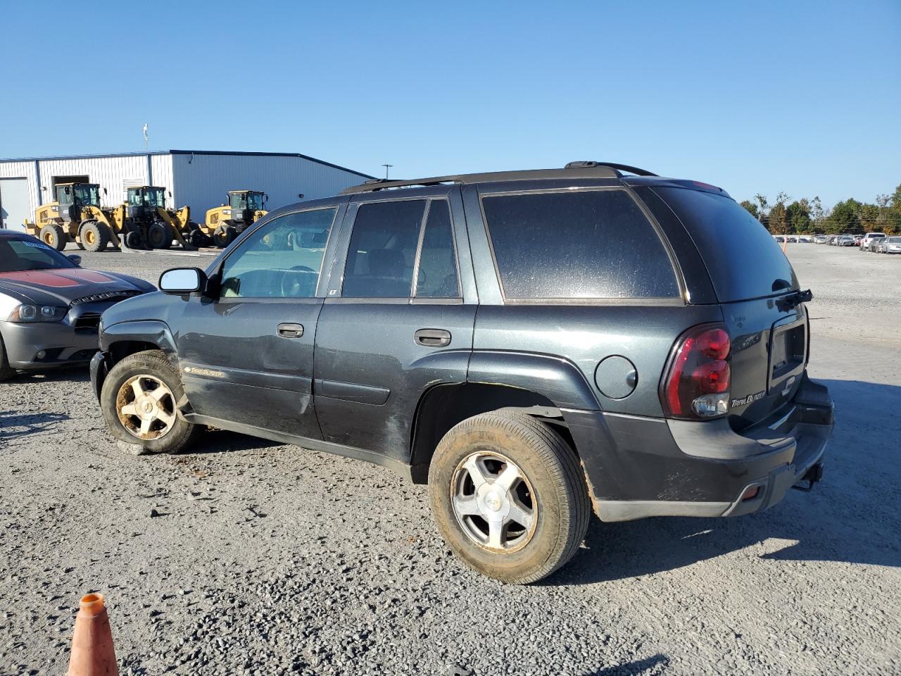 2003 Chevrolet TrailBlazer - Image 2