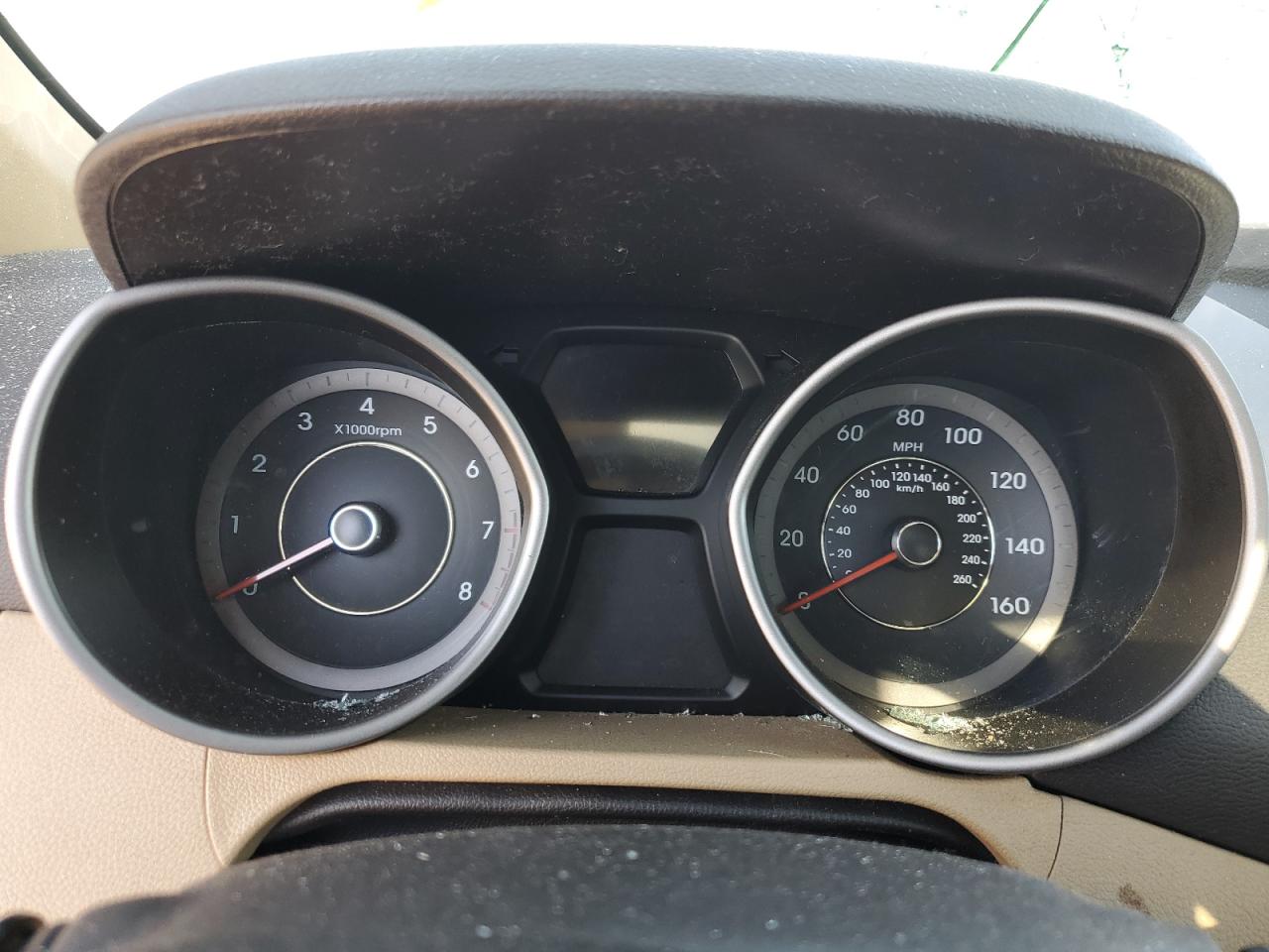 2012 Hyundai Elantra - Image 9