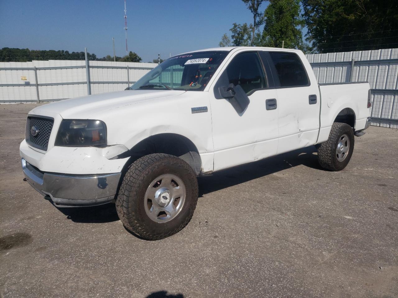 2005 Ford F150 Supercrew for Sale in Dunn, NC - Side