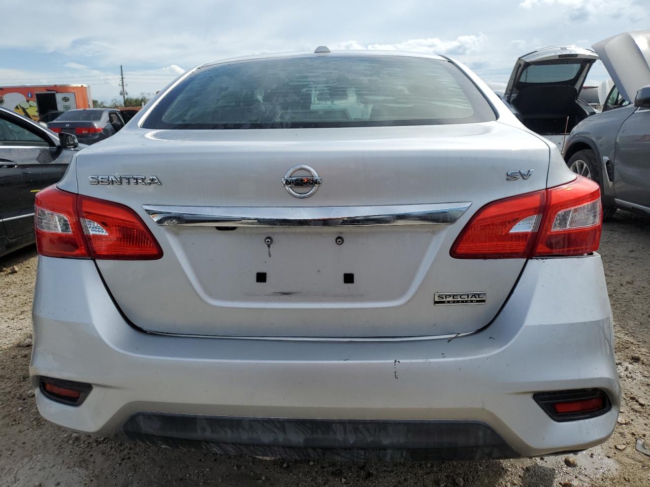 2019 Nissan Sentra - Image 6