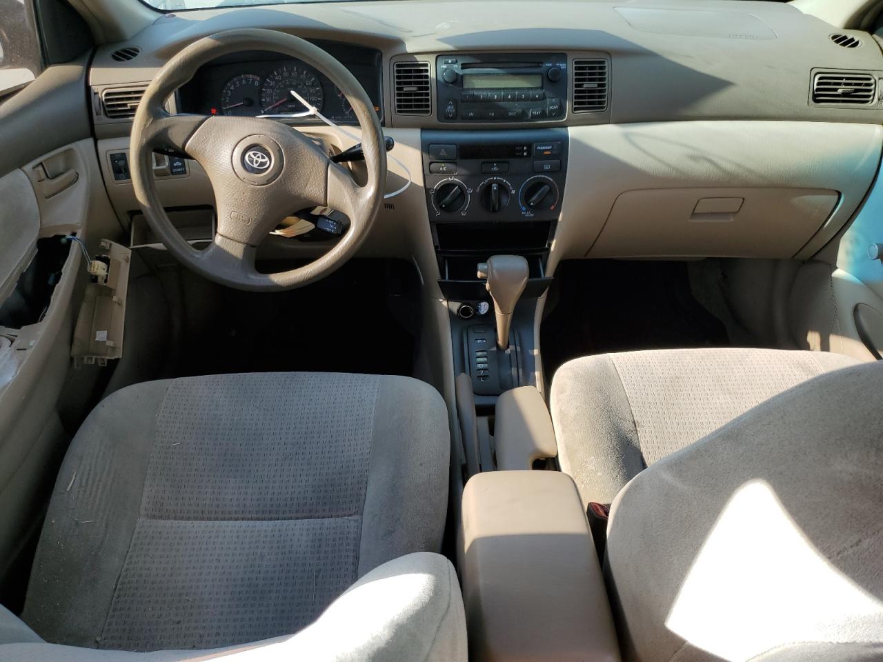 2005 Toyota Corolla - Image 8