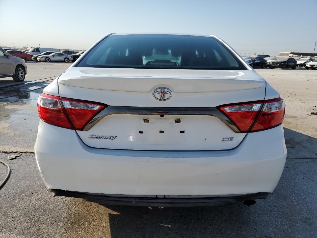 2016 Toyota Camry Le VIN: 4T1BF1FK1GU179492 Lot: 75958704