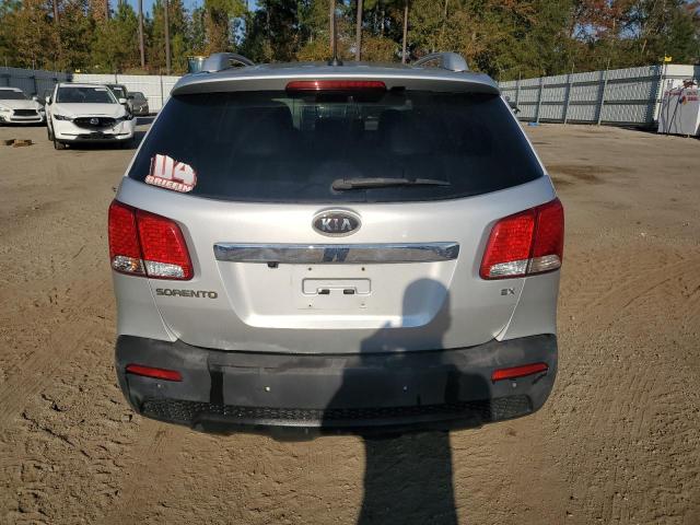  KIA SORENTO 2012 Серебристый