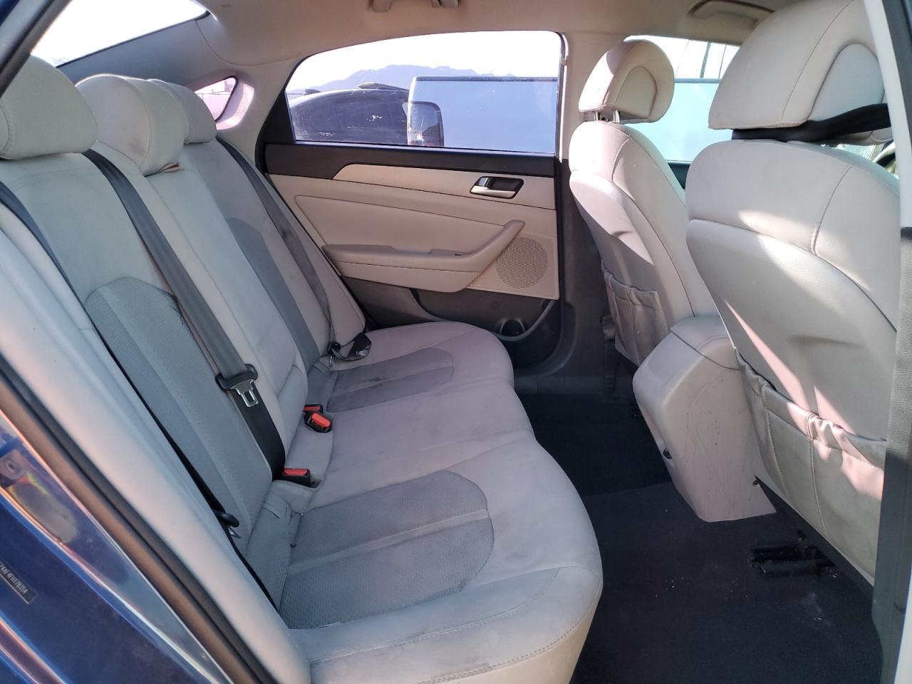 2015 Hyundai Sonata - Image 10