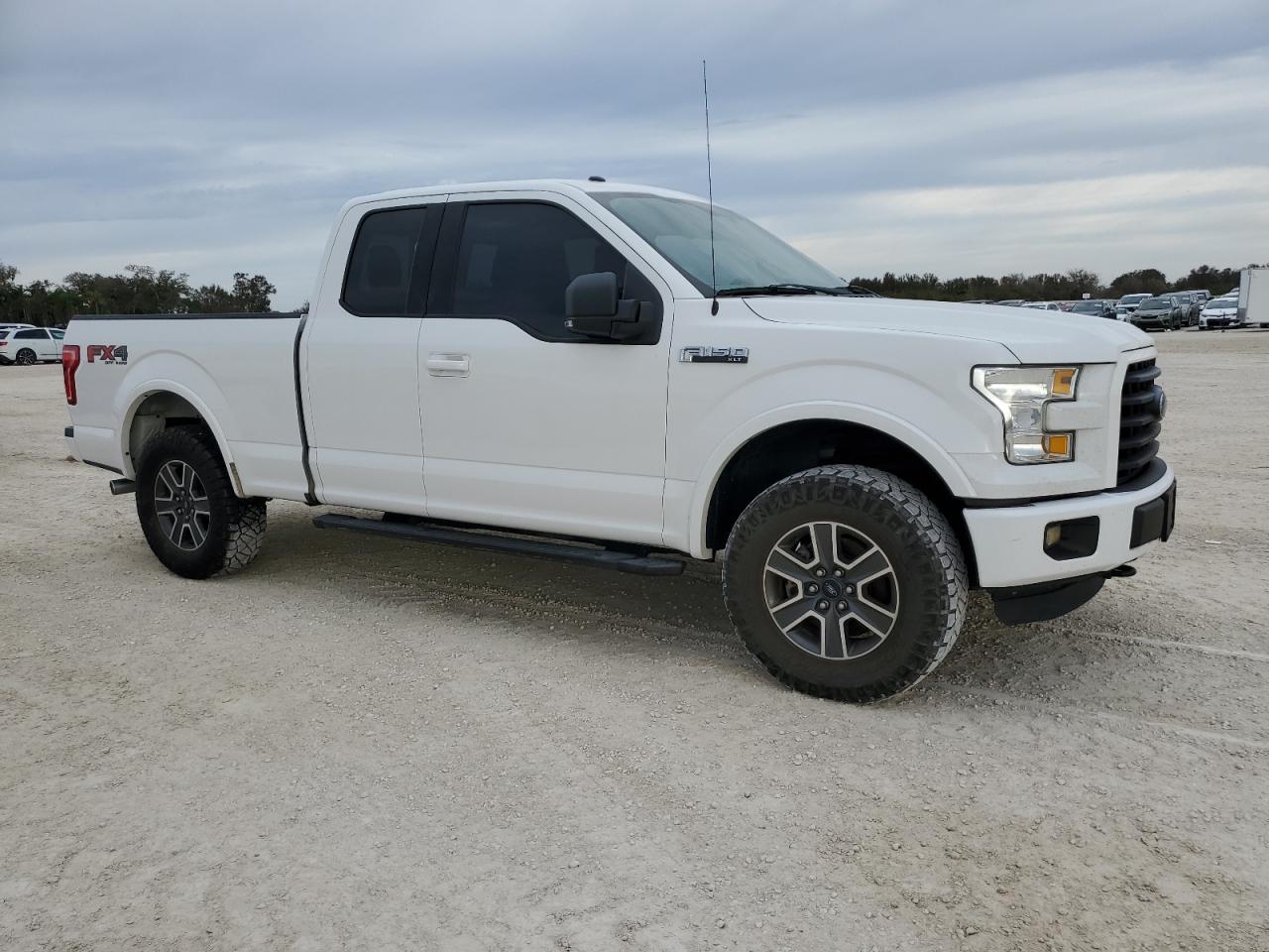 2016 Ford F-150 - Image 4