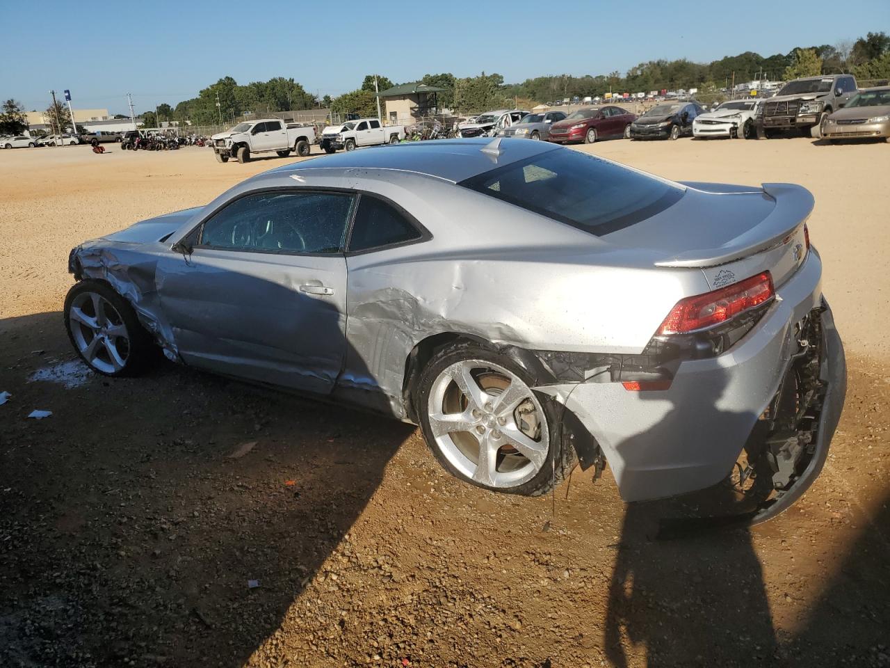 2G1FF1E35F9132809 2015 CHEVROLET CAMARO - Image 2