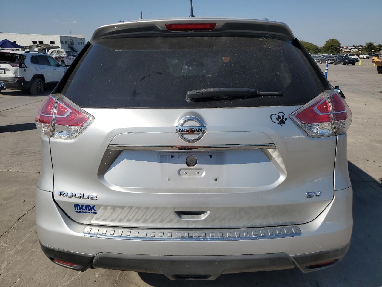 2015 Nissan Rogue S VIN: KNMAT2MT9FP561387 Lot: 74399174