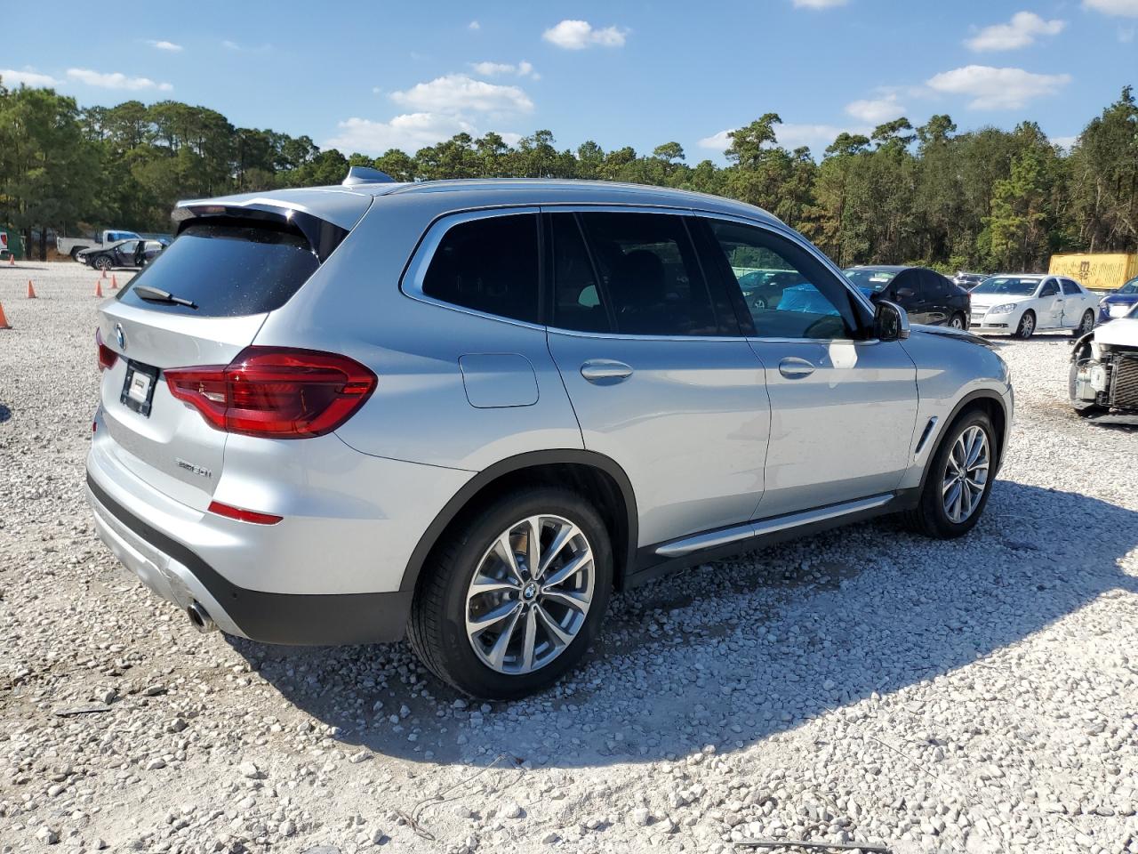 2019 BMW X3 - Image 3