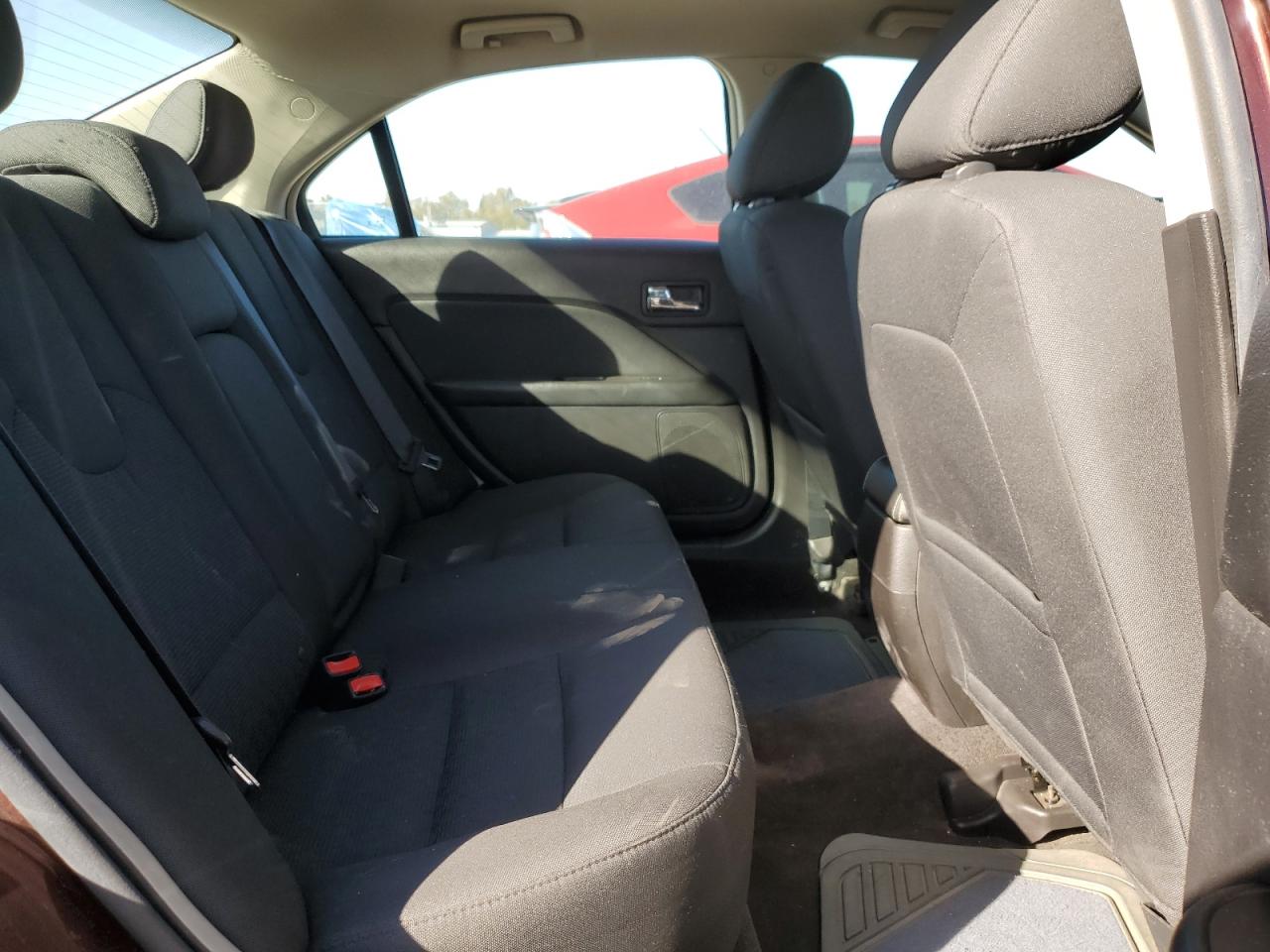 2012 Ford Fusion - Image 10