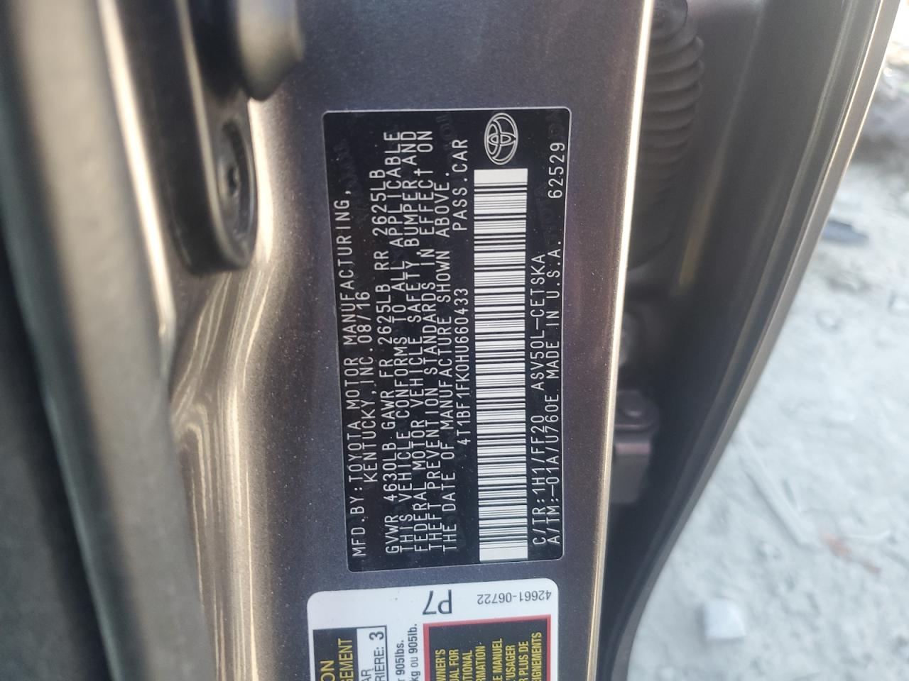 2017 Toyota Camry - Image 13