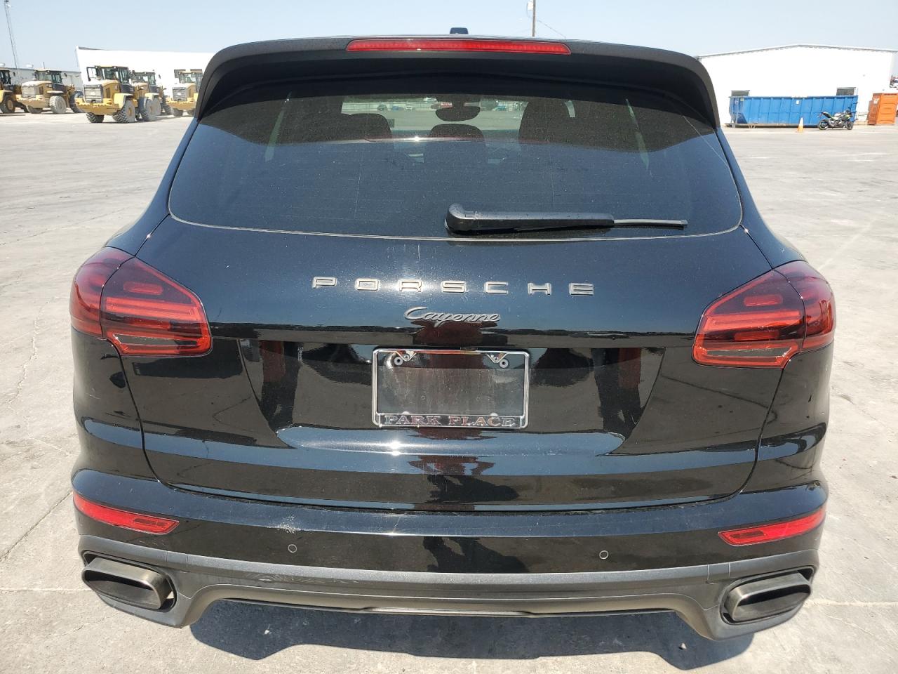 2017 Porsche Cayenne VIN: WP1AA2A20HKA90875 Lot: 74999354