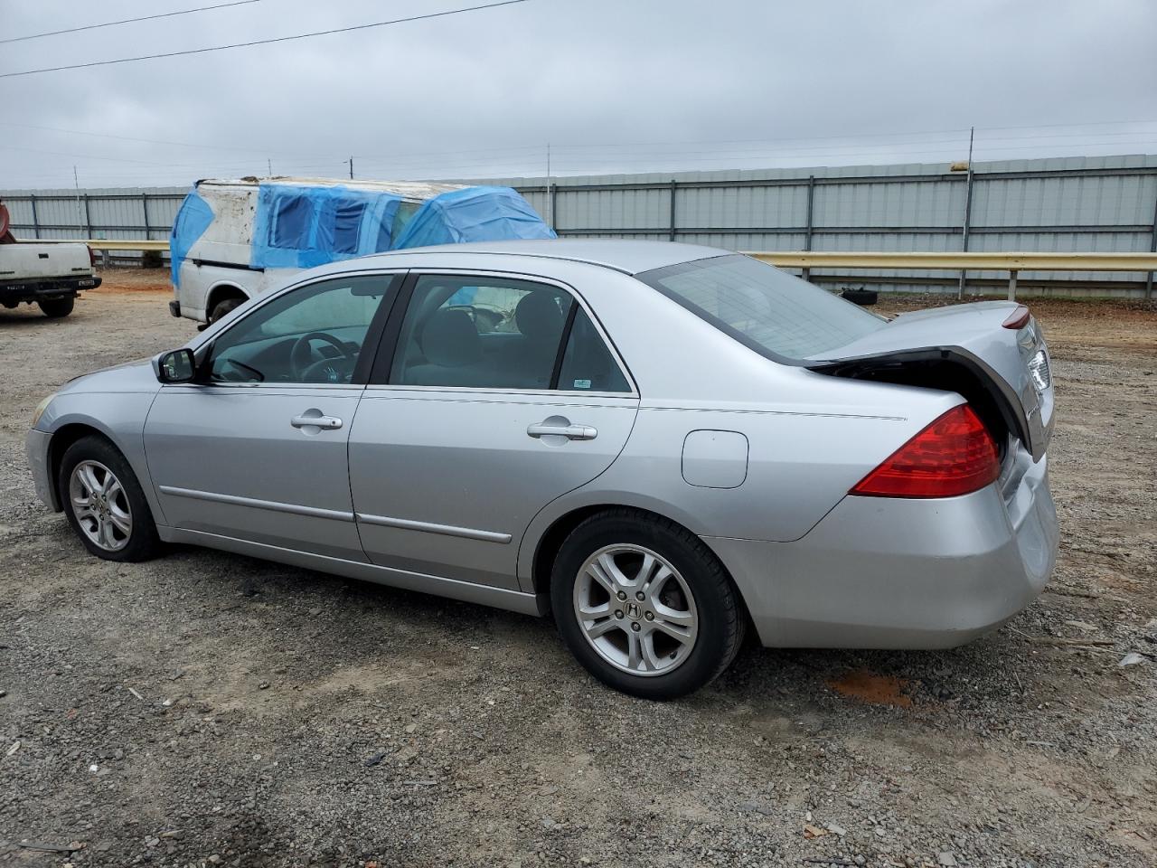 2006 Honda Accord - Image 2