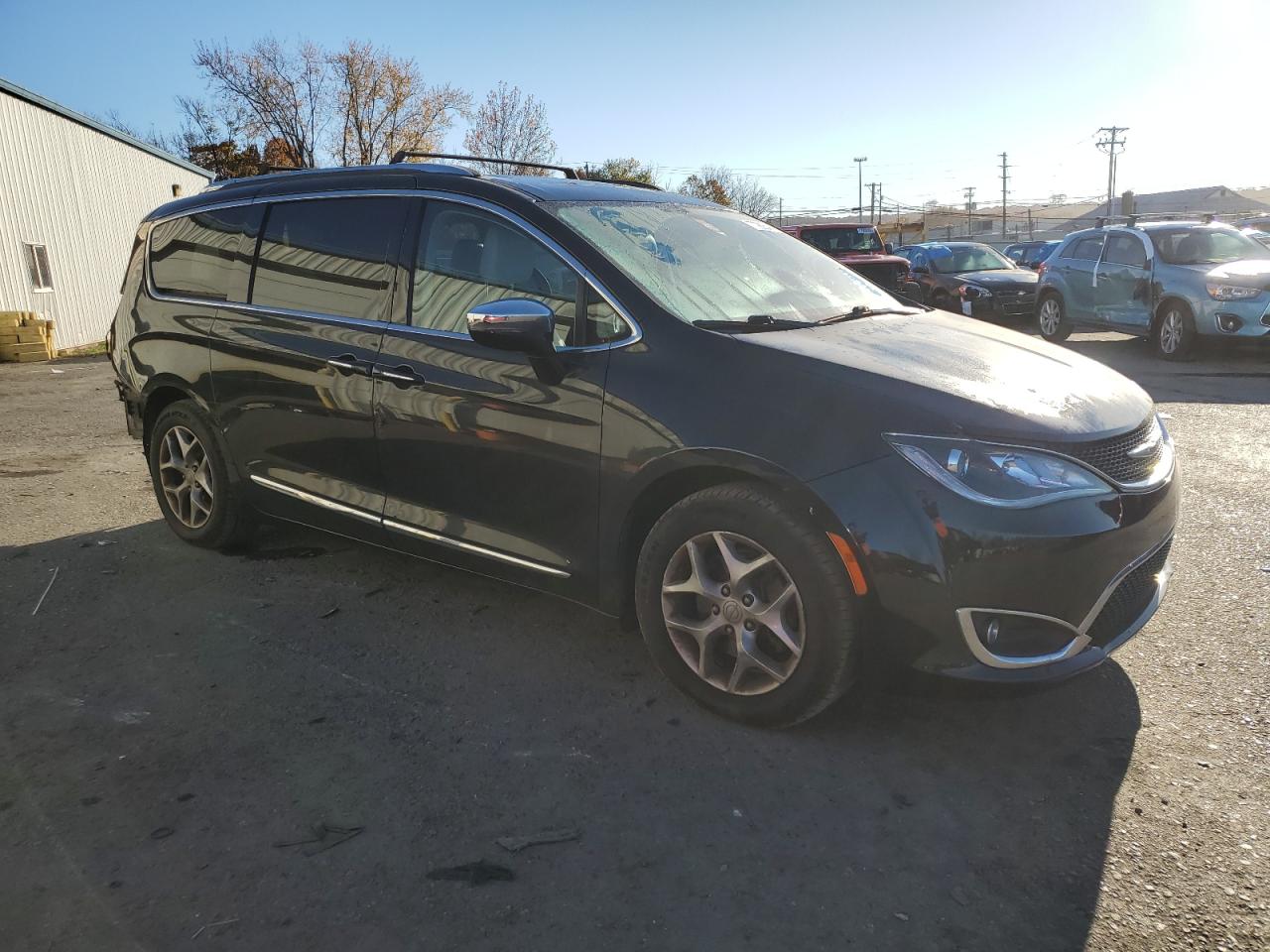 2019 Chrysler Pacifica Limited VIN: 2C4RC1GG6KR748686 Lot: 77982544