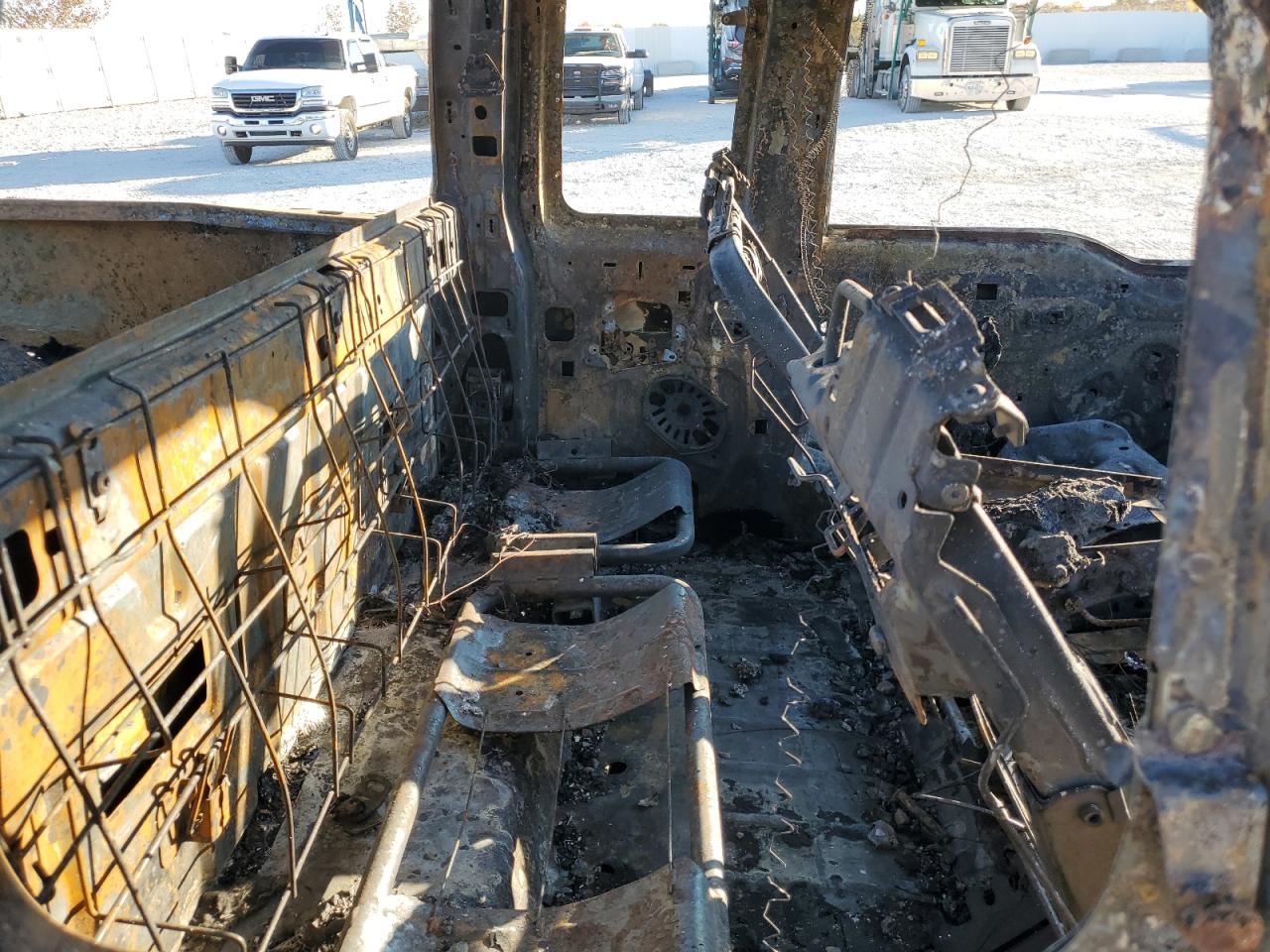 2003 Ford F250 - Image 10