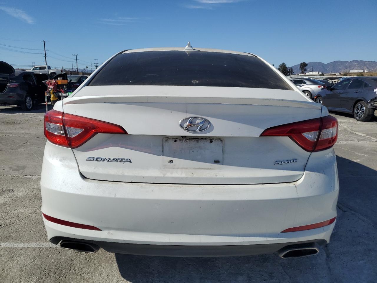 2015 Hyundai Sonata - Image 6