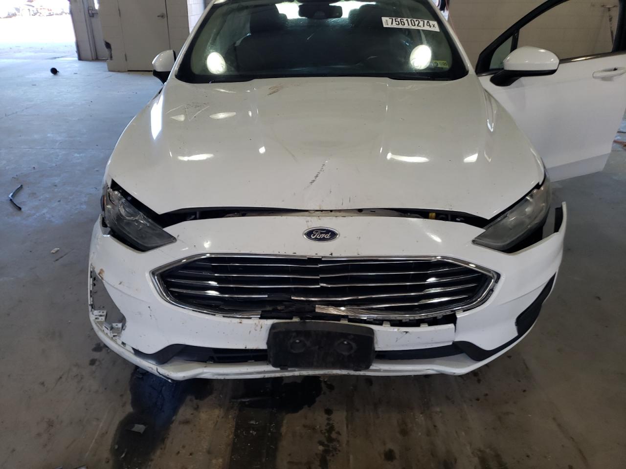 3FA6P0T96KR147397 2019 Ford Fusion Se